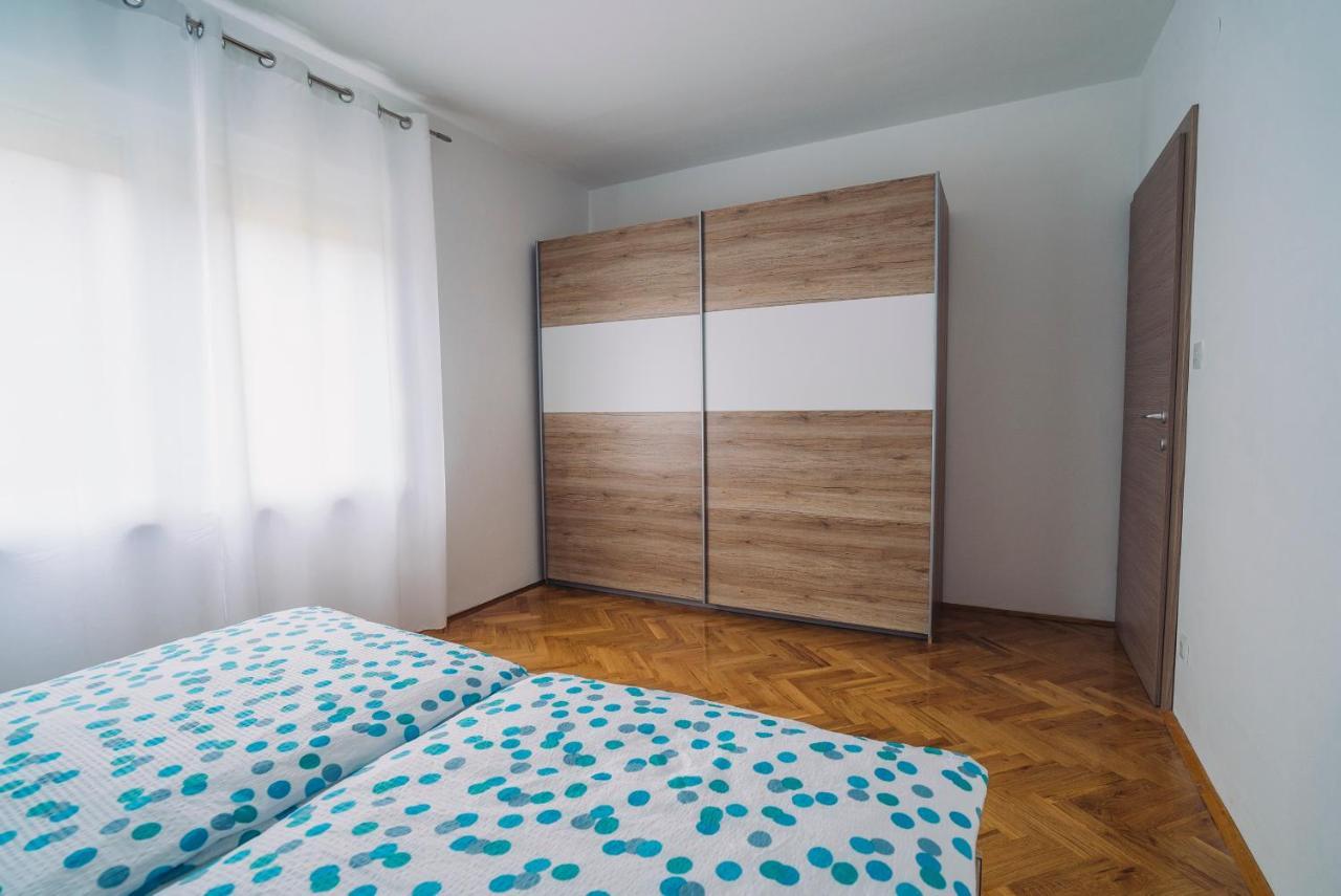Apartmani Josip Podstrana Exteriör bild